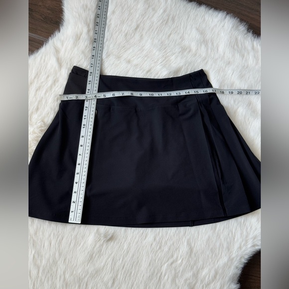 ATHLETA Women's Black Fairway
Pleated Skort Golf Tennis size M - Picture 15 of 16